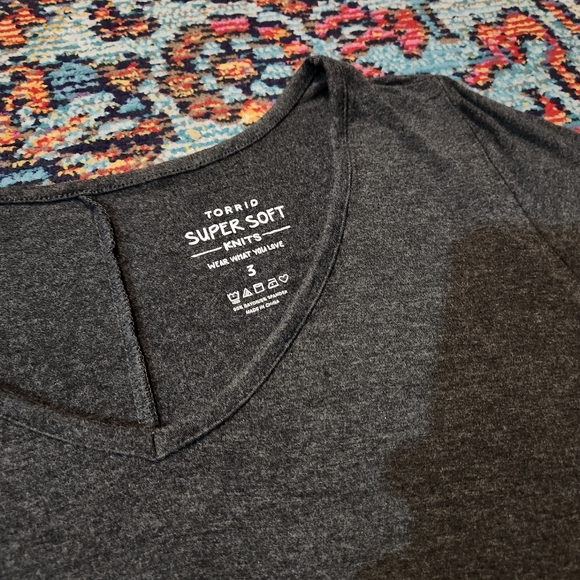 💘 Torrid Super Soft Knits Blouse - Picture 3 of 3